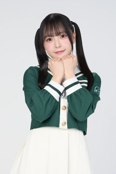 File:Yura Akari V2.jpg